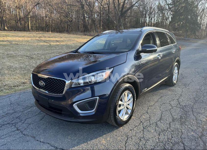 Photo 2 of 2016 Kia Sorento LX/L (VIN 5XYPGDA5XGG142632)