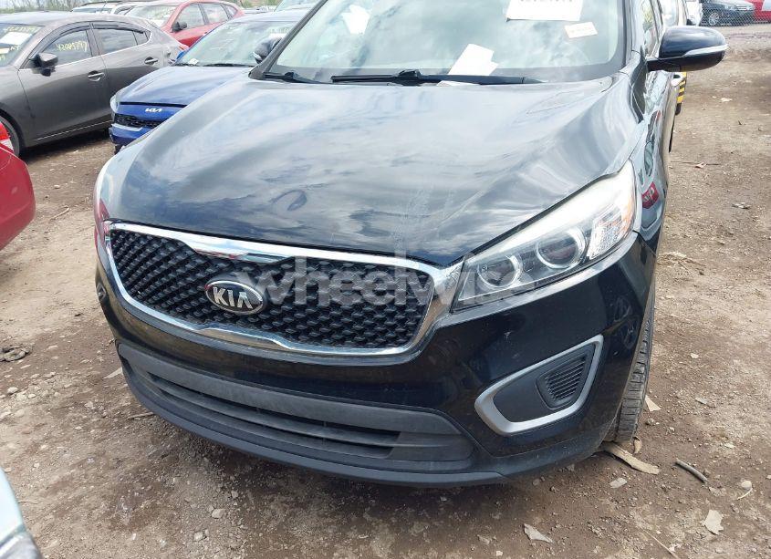 Photo 12 of 2016 Kia Sorento 3.3L LX (VIN 5XYPGDA5XGG168325)