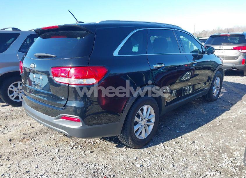 Photo 4 of 2017 Kia Sorento 3.3L LX (VIN 5XYPGDA5XHG207545)