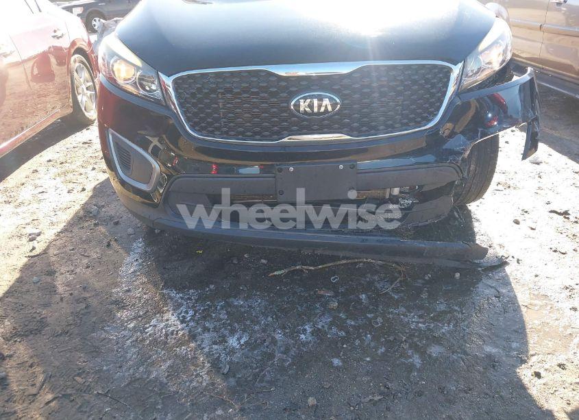 Photo 6 of 2017 Kia Sorento 3.3L LX (VIN 5XYPGDA5XHG207545)
