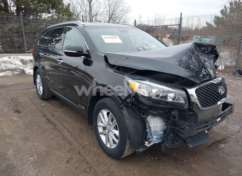 2018 Kia Sorento 3.3L LX (VIN 5XYPGDA5XJG419416) main photo