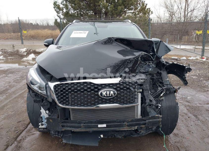Photo 12 of 2018 Kia Sorento 3.3L LX (VIN 5XYPGDA5XJG419416)