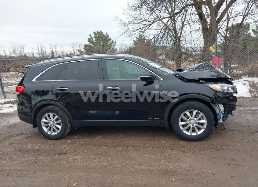 Photo 13 of 2018 Kia Sorento 3.3L LX (VIN 5XYPGDA5XJG419416)