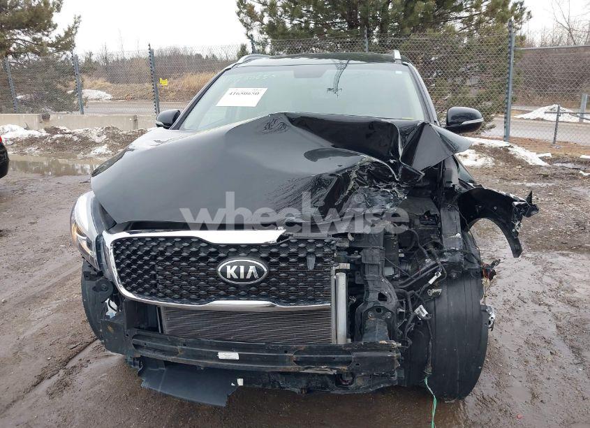 Photo 17 of 2018 Kia Sorento 3.3L LX (VIN 5XYPGDA5XJG419416)
