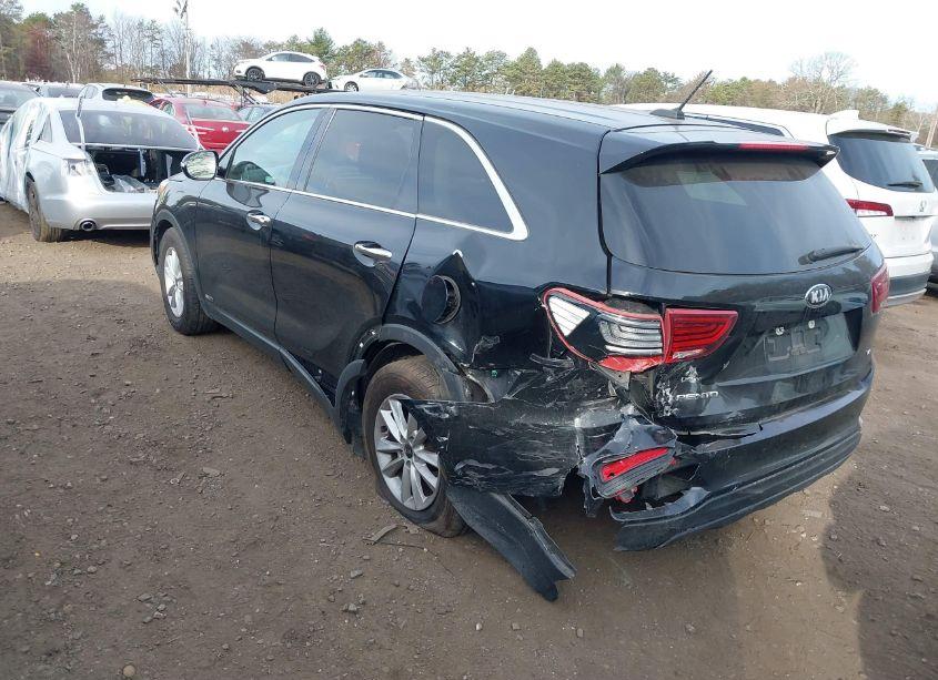 Photo 6 of 2019 Kia Sorento 3.3L LX (VIN 5XYPGDA5XKG554607)