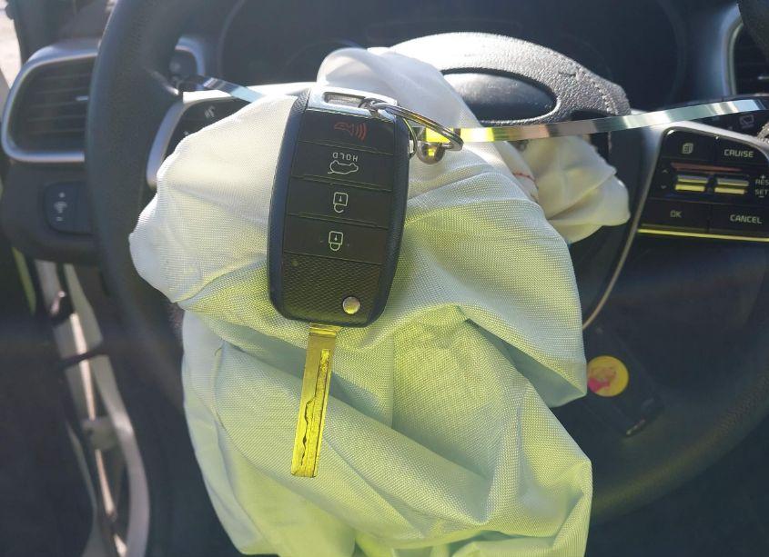 Photo 11 of 2020 Kia Sorento 3.3L LX (VIN 5XYPGDA5XLG613351)