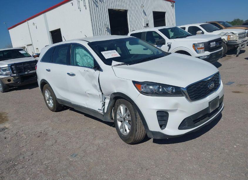 2020 Kia Sorento 3.3L LX (VIN 5XYPGDA5XLG620753) main photo