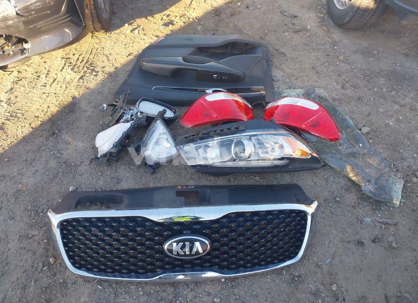 Photo 12 of 2016 Kia Sorento 2.0T EX (VIN 5XYPH4A10GG164505)