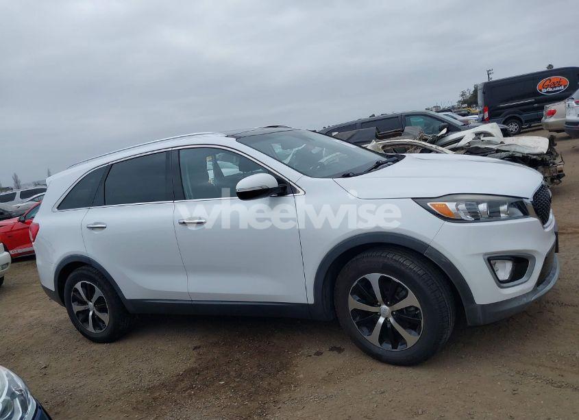 Photo 13 of 2018 Kia Sorento 2.0T EX (VIN 5XYPH4A10JG408130)