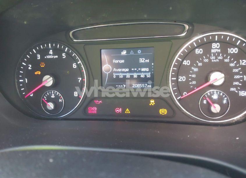 Photo 7 of 2016 Kia Sorento 2.0T EX (VIN 5XYPH4A11GG012247)