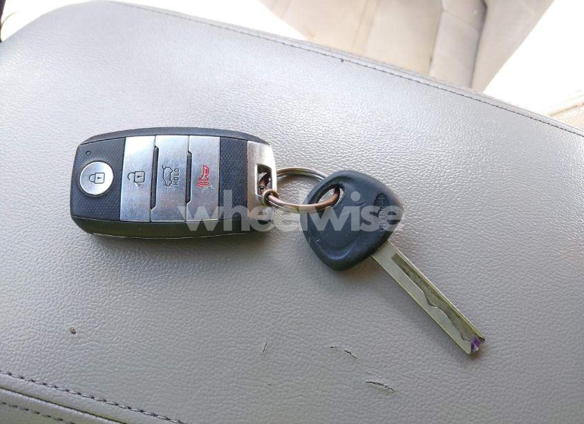 Photo 11 of 2017 Kia Sorento 2.0T EX (VIN 5XYPH4A12HG274408)