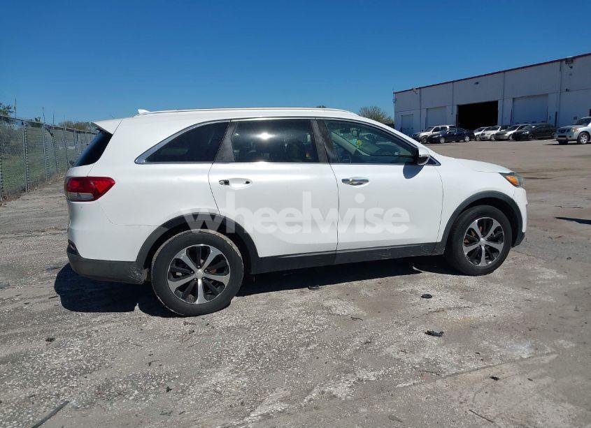 Photo 13 of 2017 Kia Sorento 2.0T EX (VIN 5XYPH4A12HG274408)