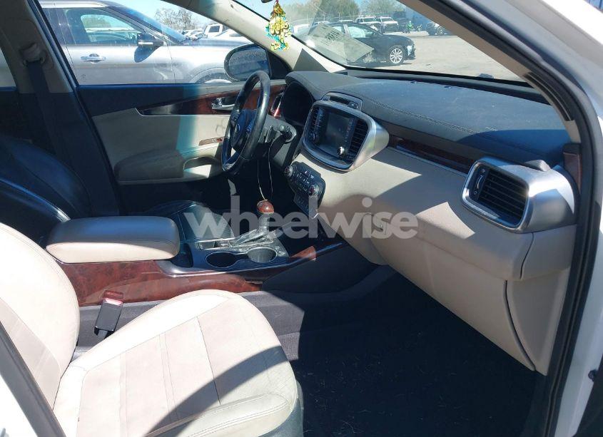 Photo 5 of 2017 Kia Sorento 2.0T EX (VIN 5XYPH4A12HG274408)
