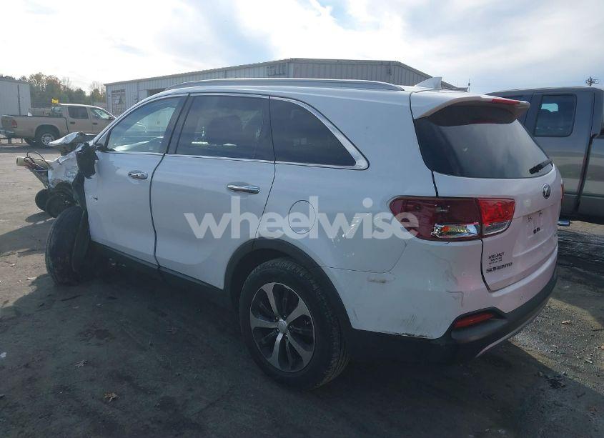 Photo 3 of 2017 Kia Sorento 2.0T EX (VIN 5XYPH4A13HG217554)