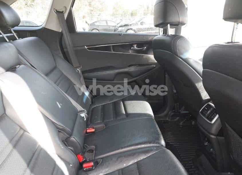 Photo 8 of 2017 Kia Sorento 2.0T EX (VIN 5XYPH4A13HG217554)