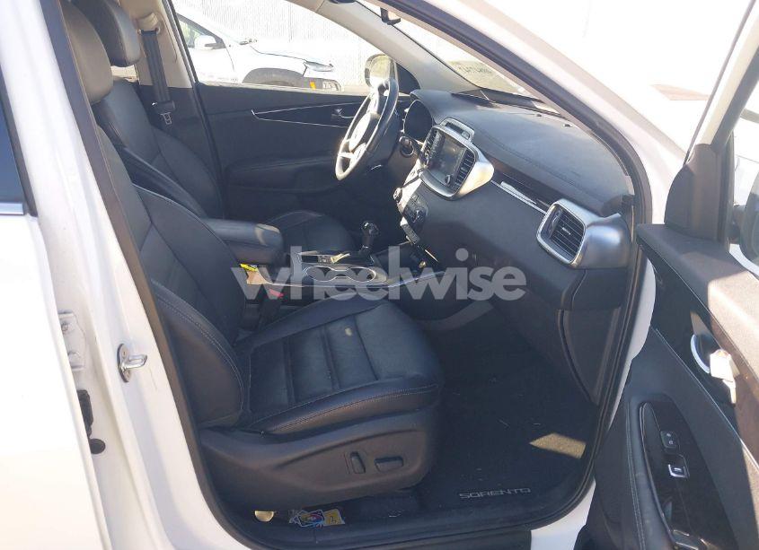Photo 5 of 2017 Kia Sorento 2.0T EX (VIN 5XYPH4A13HG248755)