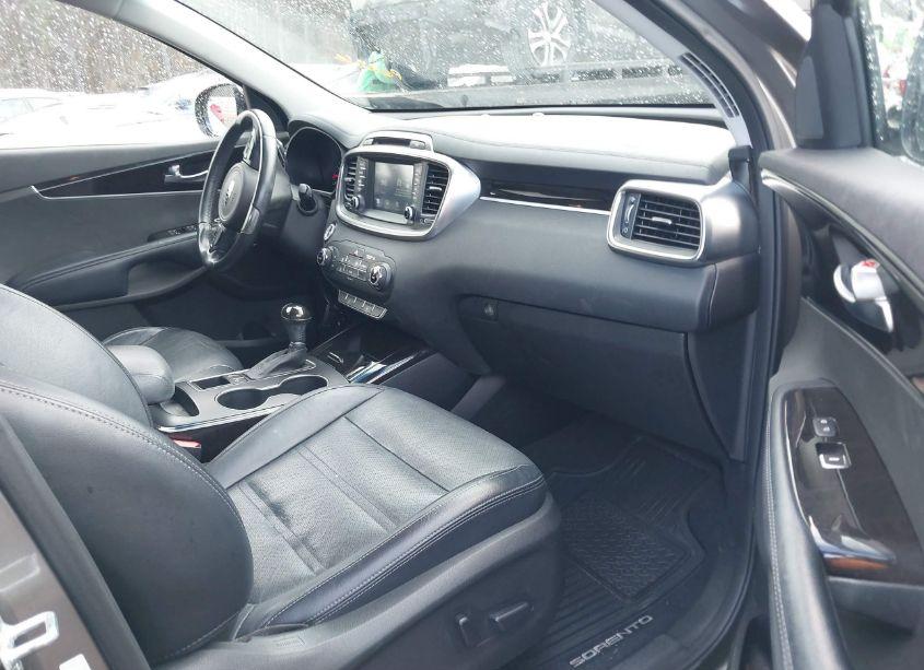 Photo 5 of 2017 Kia Sorento 2.0T EX (VIN 5XYPH4A13HG262350)