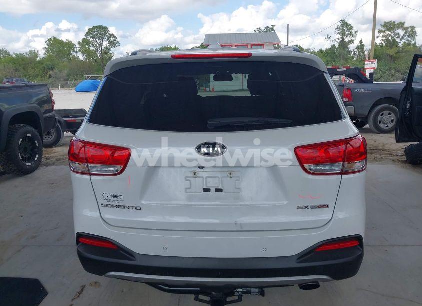 Photo 17 of 2016 Kia Sorento 2.0T EX (VIN 5XYPH4A14GG007530)