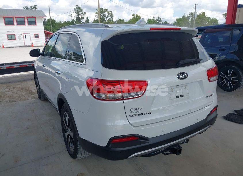 Photo 3 of 2016 Kia Sorento 2.0T EX (VIN 5XYPH4A14GG007530)
