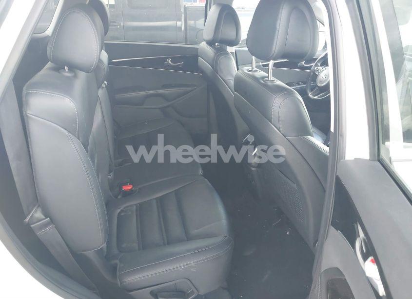 Photo 8 of 2016 Kia Sorento 2.0T EX (VIN 5XYPH4A14GG007530)