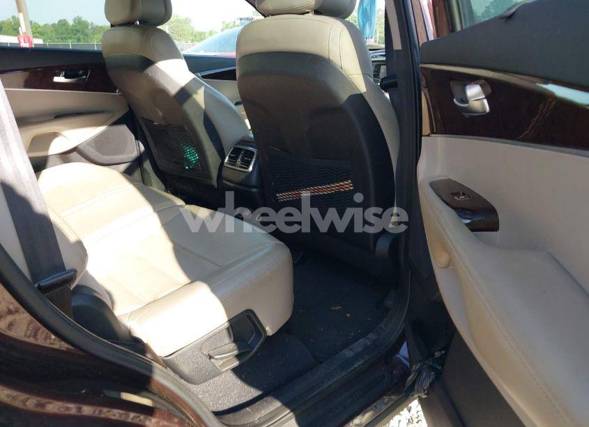 Photo 8 of 2016 Kia Sorento 2.0T EX (VIN 5XYPH4A14GG025722)