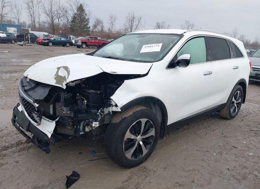 Photo 2 of 2016 Kia Sorento 2.0T EX (VIN 5XYPH4A14GG049566)