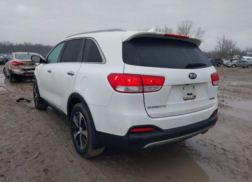 Photo 3 of 2016 Kia Sorento 2.0T EX (VIN 5XYPH4A14GG049566)