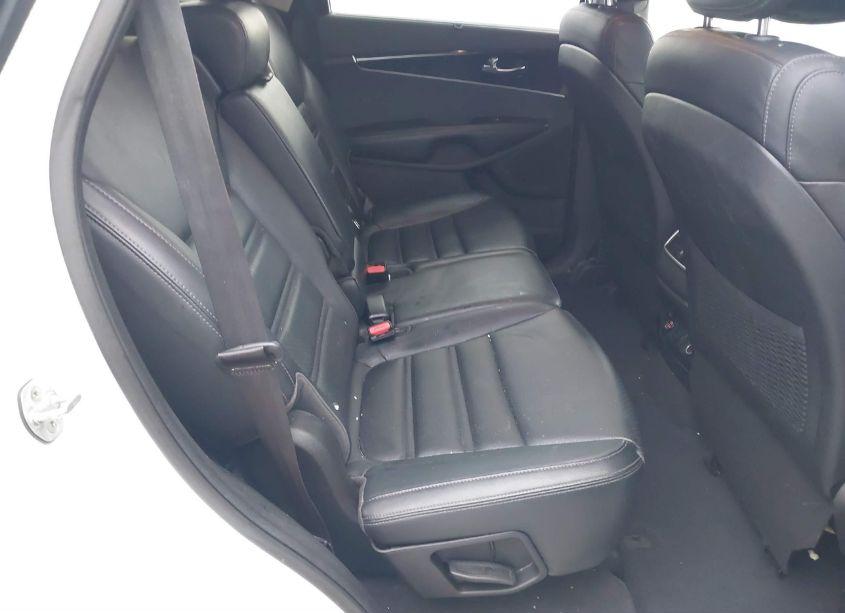 Photo 8 of 2016 Kia Sorento 2.0T EX (VIN 5XYPH4A14GG049566)