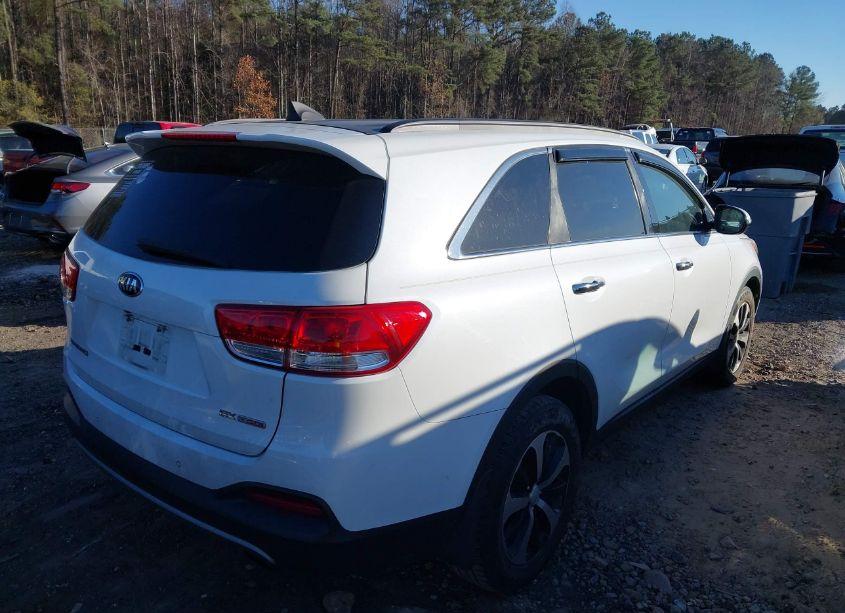 Photo 4 of 2016 Kia Sorento 2.0T EX (VIN 5XYPH4A14GG134486)