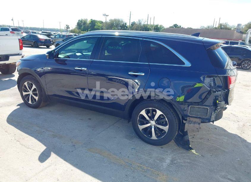 Photo 3 of 2016 Kia Sorento 2.0T EX (VIN 5XYPH4A14GG184708)