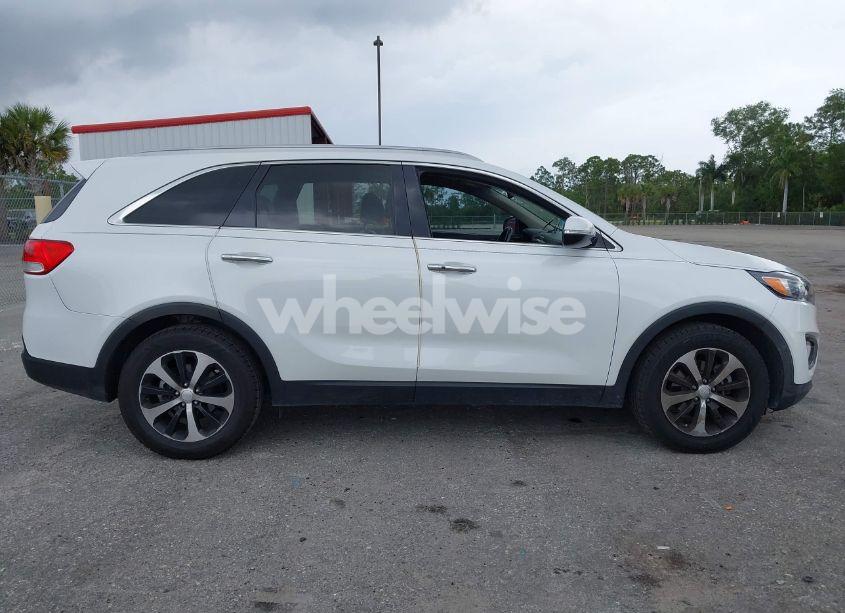 Photo 14 of 2016 Kia Sorento 2.0T EX (VIN 5XYPH4A14GG187110)
