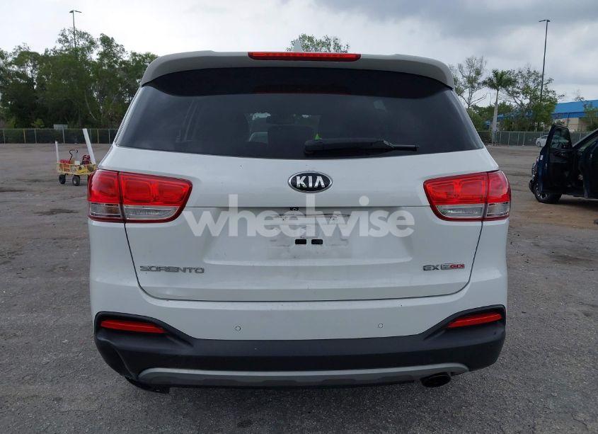Photo 17 of 2016 Kia Sorento 2.0T EX (VIN 5XYPH4A14GG187110)