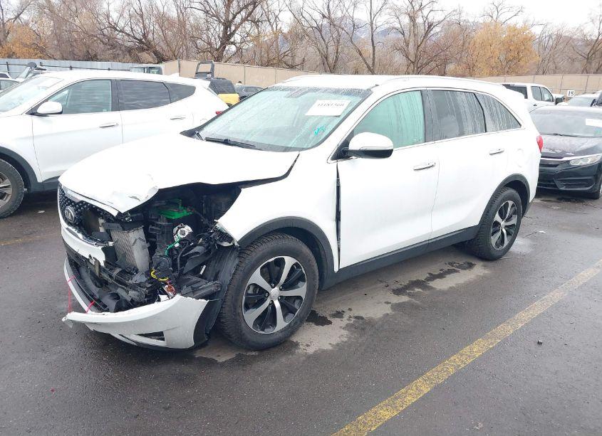 Photo 2 of 2017 Kia Sorento 2.0T EX (VIN 5XYPH4A14HG221466)