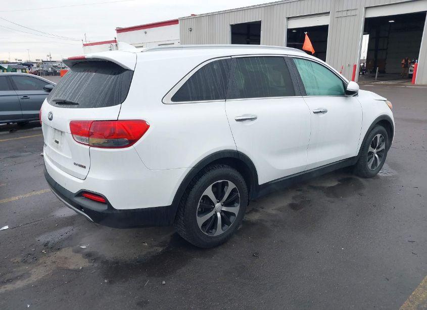 Photo 4 of 2017 Kia Sorento 2.0T EX (VIN 5XYPH4A14HG221466)