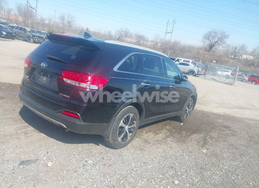 Photo 4 of 2017 Kia Sorento 2.0T EX (VIN 5XYPH4A14HG273647)