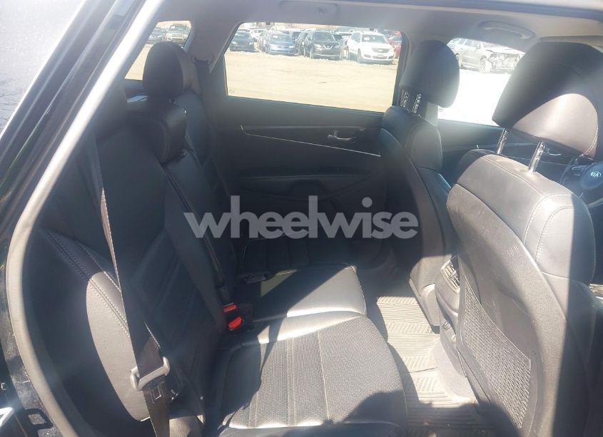 Photo 8 of 2017 Kia Sorento 2.0T EX (VIN 5XYPH4A14HG273647)