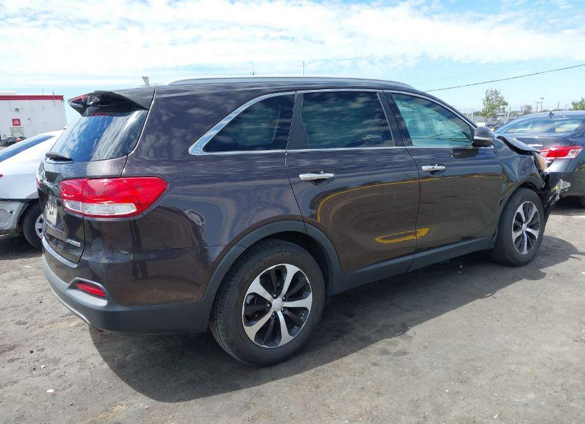 Photo 4 of 2017 Kia Sorento 2.0T EX (VIN 5XYPH4A15HG295043)