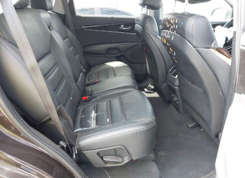 Photo 8 of 2017 Kia Sorento 2.0T EX (VIN 5XYPH4A15HG295043)