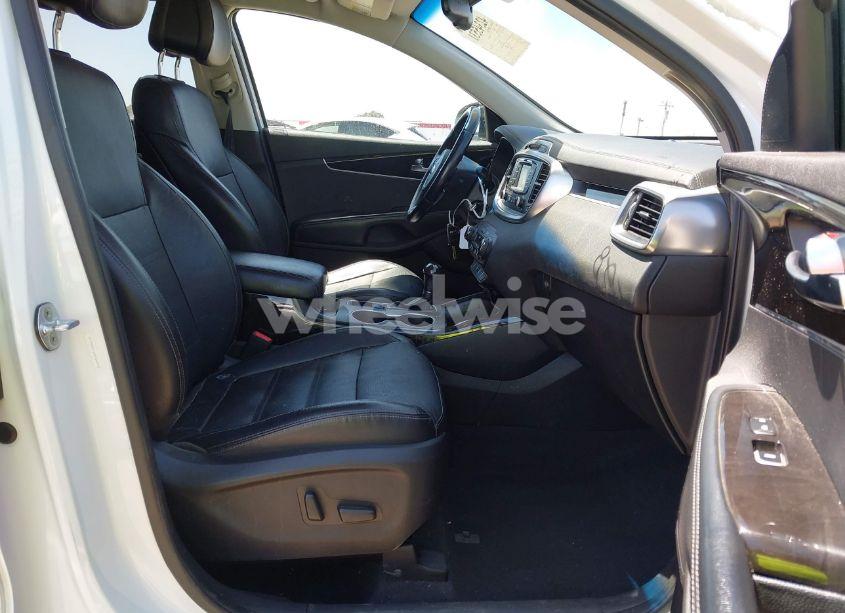 Photo 5 of 2016 Kia Sorento 2.0T EX (VIN 5XYPH4A16GG126972)