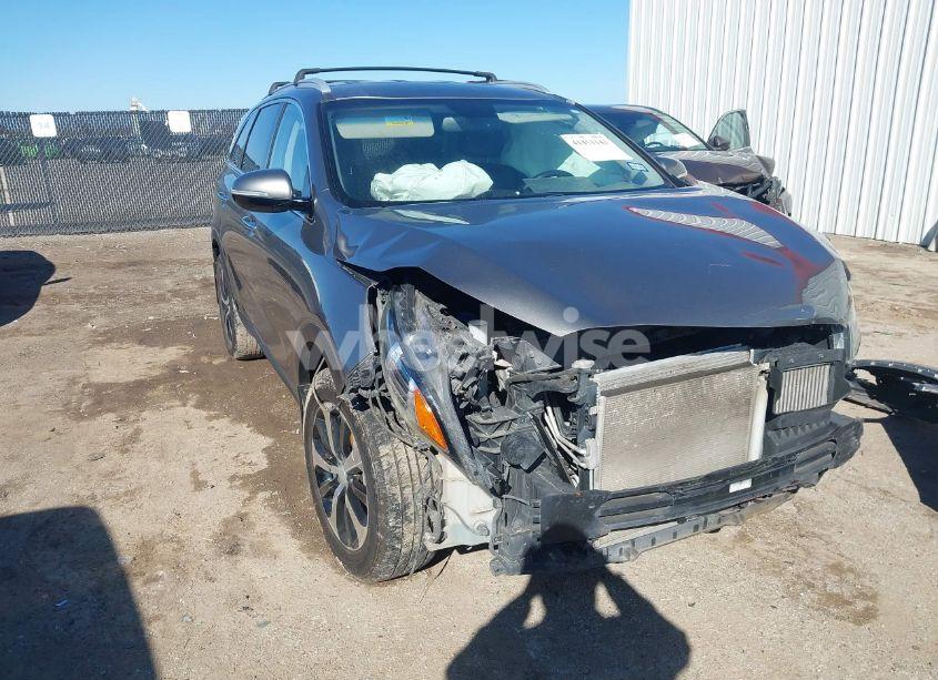 2017 Kia Sorento 2.0T EX (VIN 5XYPH4A17HG247480) main photo