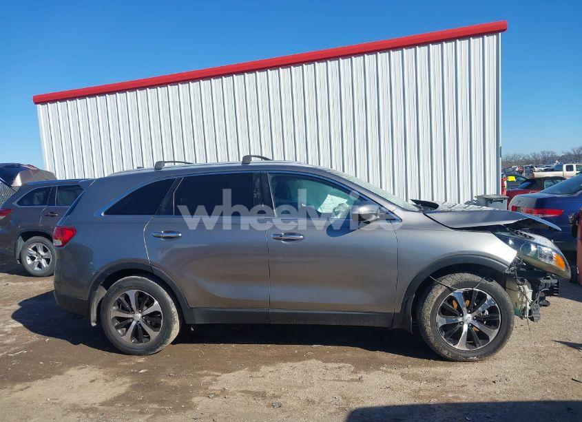 Photo 12 of 2017 Kia Sorento 2.0T EX (VIN 5XYPH4A17HG247480)