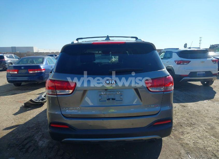Photo 15 of 2017 Kia Sorento 2.0T EX (VIN 5XYPH4A17HG247480)
