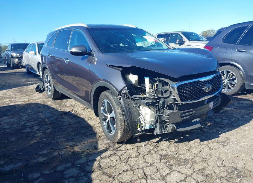 2016 Kia Sorento 2.0T EX (VIN 5XYPH4A19GG019902) main photo