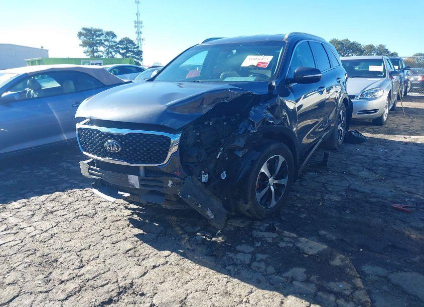Photo 2 of 2016 Kia Sorento 2.0T EX (VIN 5XYPH4A19GG019902)
