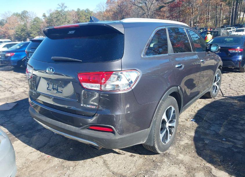 Photo 4 of 2016 Kia Sorento 2.0T EX (VIN 5XYPH4A19GG019902)