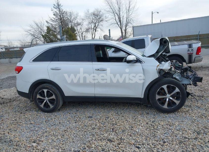 Photo 13 of 2017 Kia Sorento 2.0T EX (VIN 5XYPH4A19HG275717)