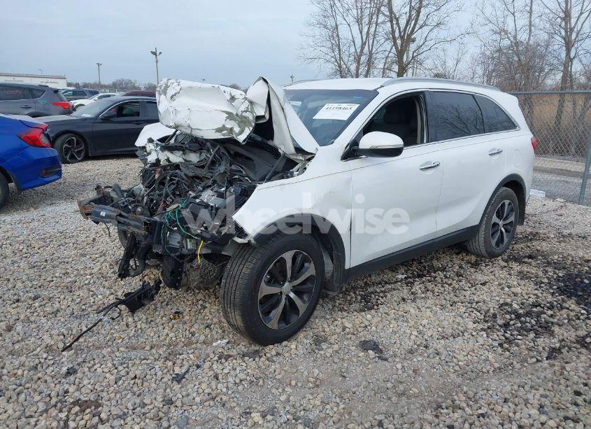 Photo 2 of 2017 Kia Sorento 2.0T EX (VIN 5XYPH4A19HG275717)
