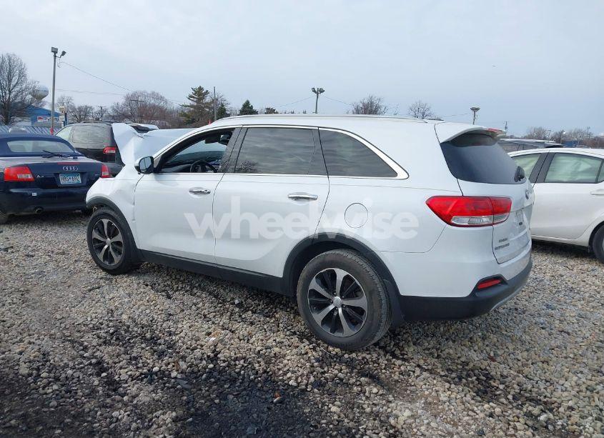 Photo 3 of 2017 Kia Sorento 2.0T EX (VIN 5XYPH4A19HG275717)