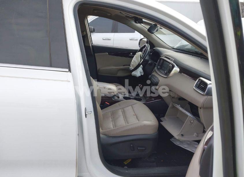 Photo 5 of 2017 Kia Sorento 2.0T EX (VIN 5XYPH4A19HG275717)