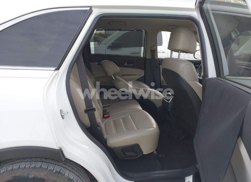 Photo 8 of 2017 Kia Sorento 2.0T EX (VIN 5XYPH4A19HG275717)